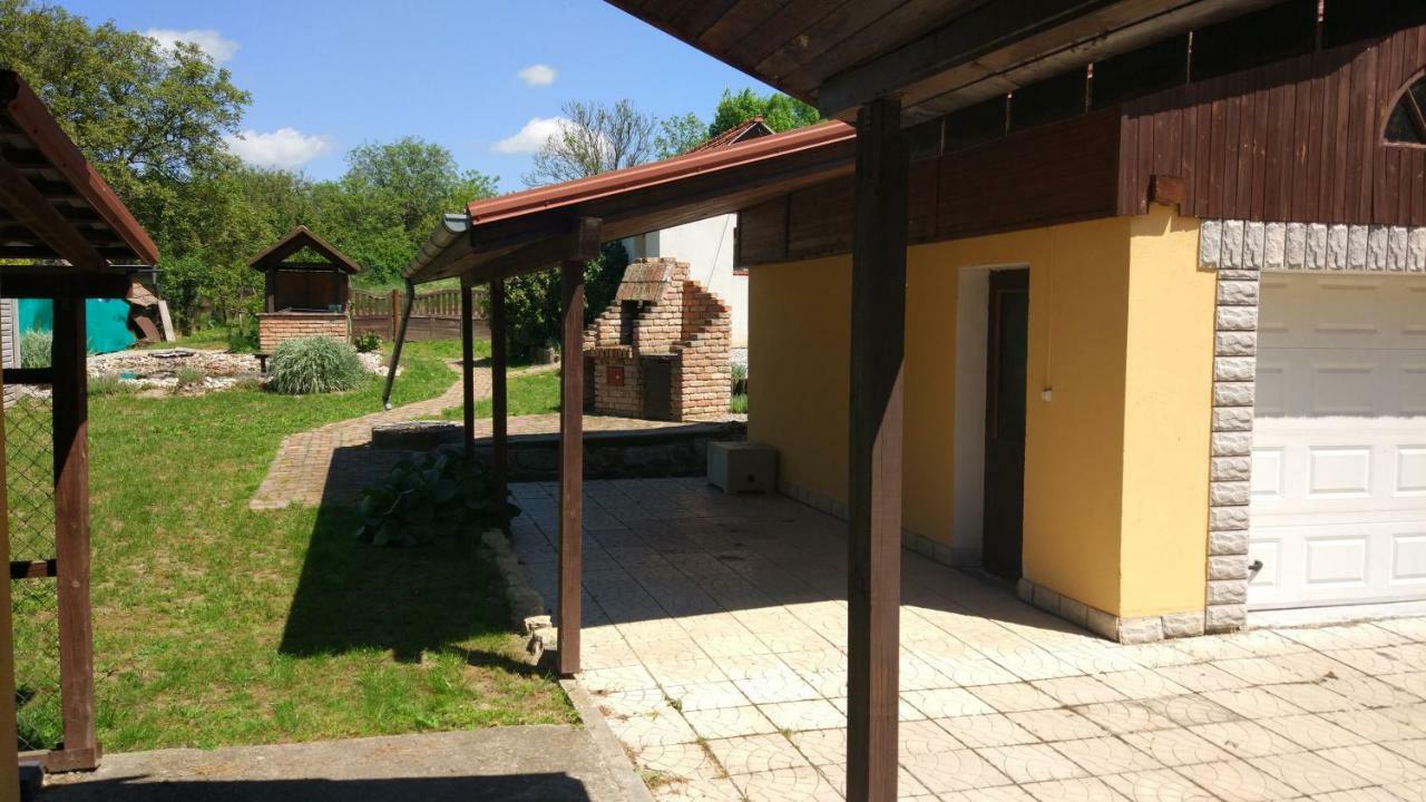 Holiday Home Mia Béla Kültér fotó